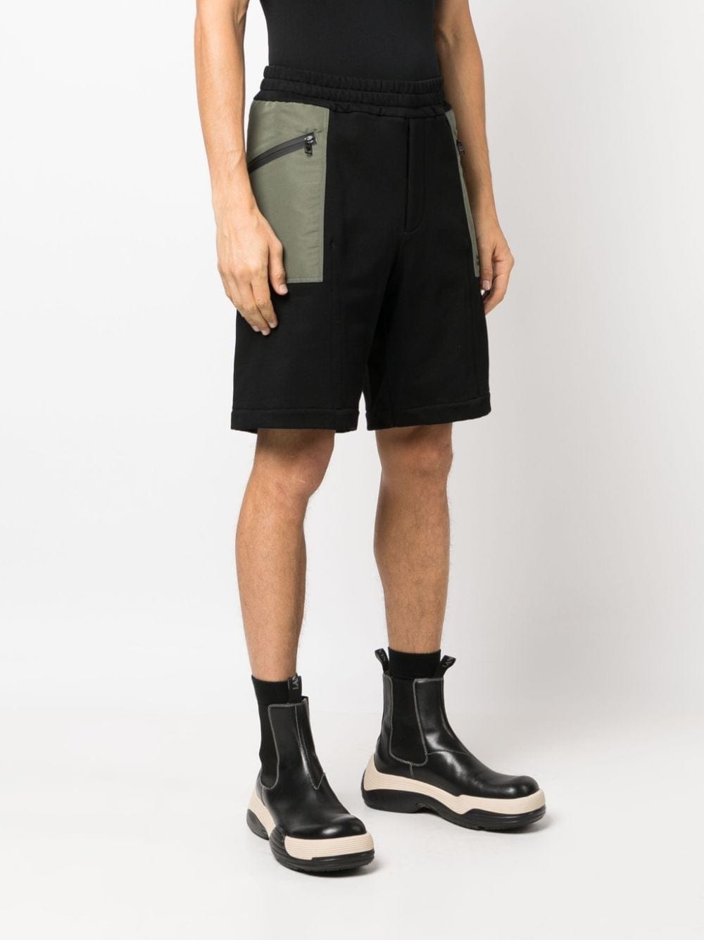 Alexander Mcqueen Short trousers Alexander McQueen Shorts Black Alexander McQueen Shorts Black Brand